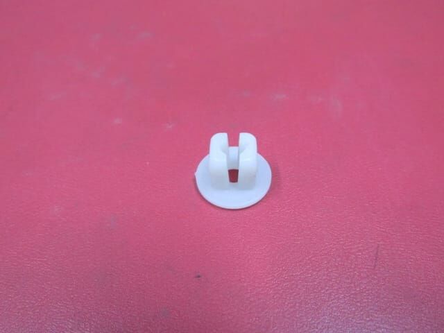 UNIVERSAL UNIVERSAL-; ÖN/ARKA CAM KRİKO KLİPSİ TÜM ARAÇLAR İÇİN