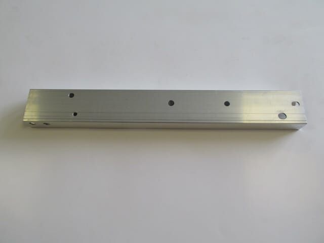 MERCEDES A CLASS- W176- 11/17; ÖN PANEL BAĞLANTI BRAKETİ SAĞ (BÜYÜK)