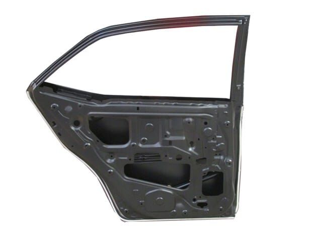 TOYOTA COROLLA- NDE180- 13/18; ARKA KAPI KOMPLE SOL SİYAH (BAND DELİKSİZ) (İCELİ/ÇEKOMASTİKLİ) (TW)