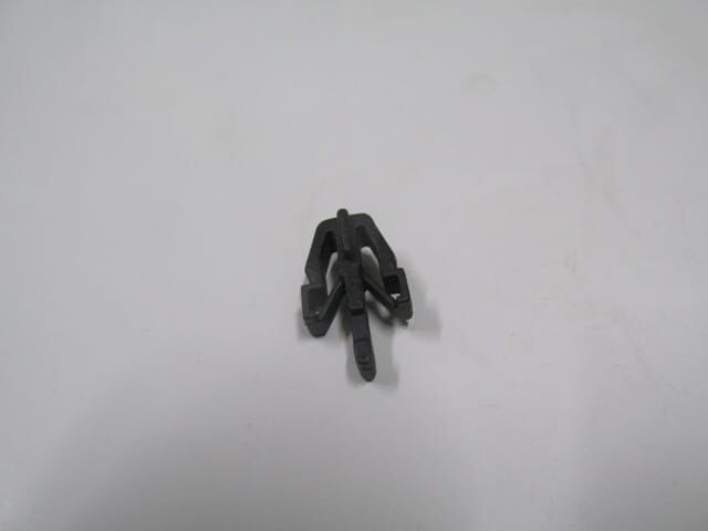 UNIVERSAL UNIVERSAL-; ÖN PANJUR KLİPSİ E TİPİ TÜM ARAÇLAR İÇİN