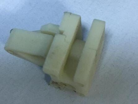 UNIVERSAL UNIVERSAL-; ÖN PANJUR KLİPSİ TÜM ARAÇLAR İÇİN