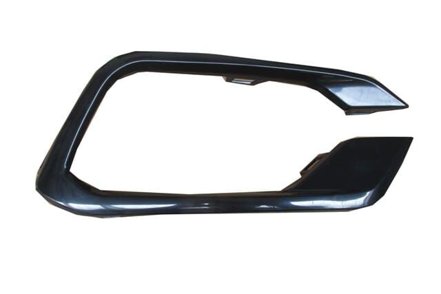 FIAT EGEA- SD/HB- 21/25; SİS LAMBA ÇERÇEVESİ SAĞ (SİYAH)