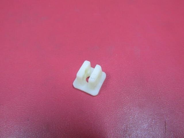 UNIVERSAL UNIVERSAL-; FAR KLİPSİ B TİPİ TÜM ARAÇLAR İÇİN