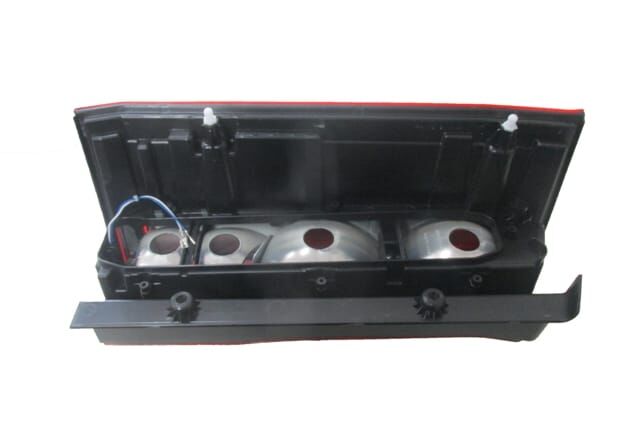 VOLKSWAGEN CRAFTER- 18/25; STOP LAMBASI SAĞ KIRMIZI/BEYAZ (MARS) (E MARKLI)