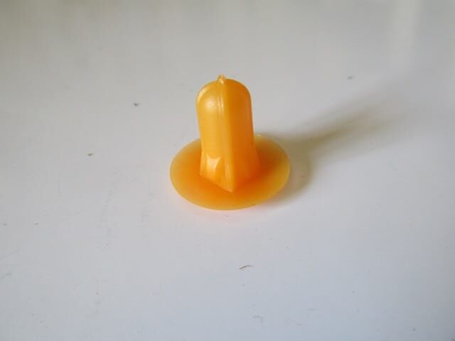 UNIVERSAL UNIVERSAL-; KAPI DÖŞEME KLİPSİ (DİŞİ) (FIAT)