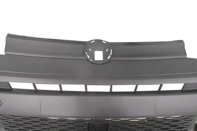 VOLKSWAGEN CADDY- 21/25; ÖN TAMPON PANJURLU/SİS DELİKLİ/CARGO MAXI SİYAH (ITALYA)