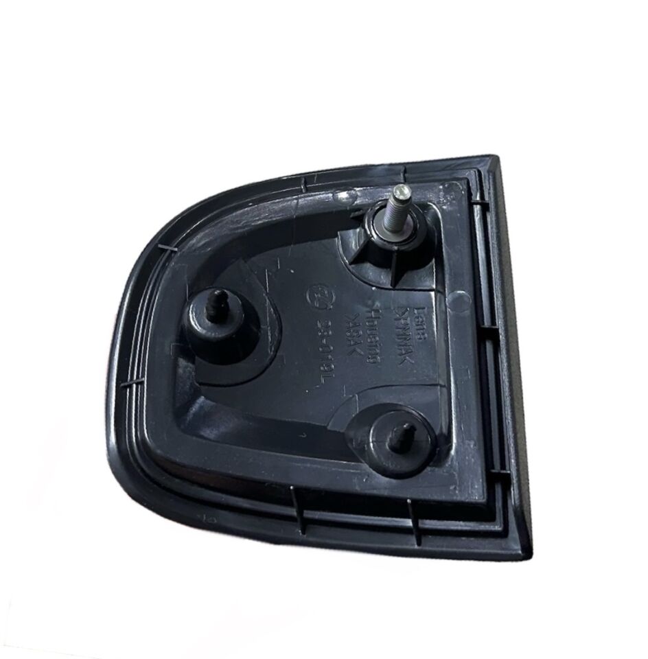 Mıtsubıshı Reflektör L200 07-14 Çamurluk Arka Sol