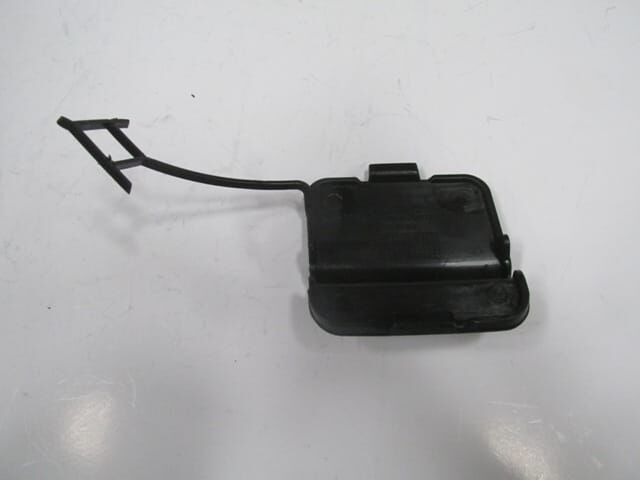 VOLKSWAGEN CRAFTER- 18/25; ÖN TAMPON ÇEKİ DEMİRİ KAPAĞI (BOYANIR TİP) (TYG)