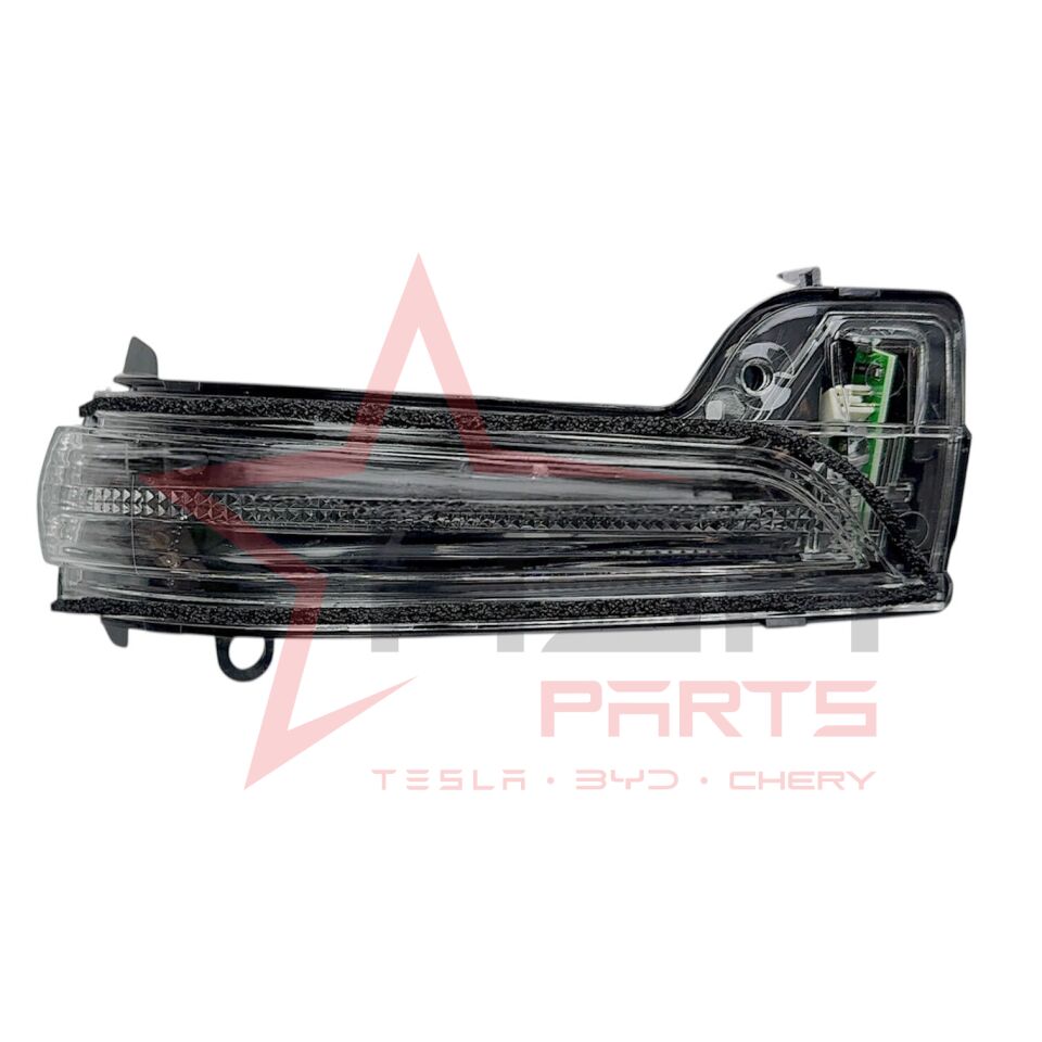 2021-2026 Toyota Hilux Sağ Dikiz Ayna Sinyali (Siyah Tip) 81730-0K020