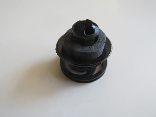 UNIVERSAL UNIVERSAL-; KAPI DÖŞEME KLİPSİ KISA (GOLF/JETTA/PASSAT)