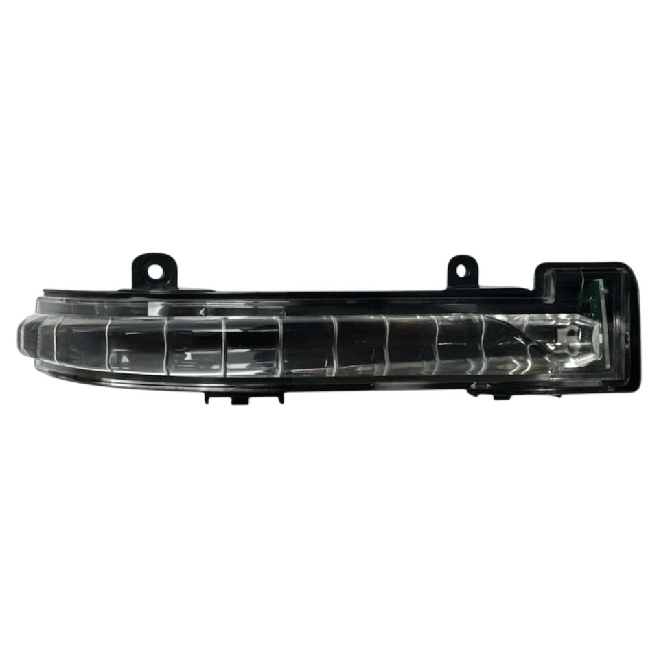 22-24 Chery Tiggo 7 Pro / Tiggo 8 Pro Sağ Dikiz Ayna Sinyali