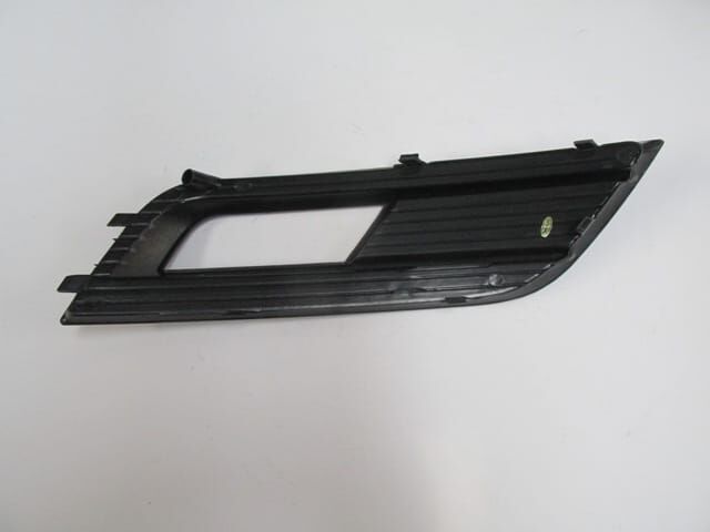 AUDI A4- 13/15; SİS LAMBA KAPAĞI SOL SİS DELİKLİ (NİKELAJ ÇITASIZ) (TW)