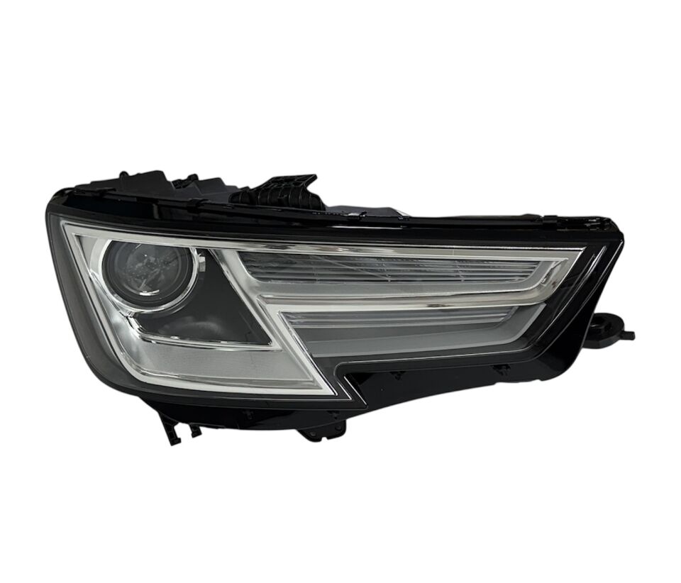 Audı Far A4 16-19 Sağ (Yuvarlak Mercek/Beyinsiz