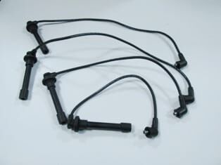 HONDA CIVIC- SD/HB- 99/01; BUJİ KABLOSU TAKIM (16V)(D14A4-D15Z6-D16Y7)1.4/1.5/1.6 cc (YOW JUNG)