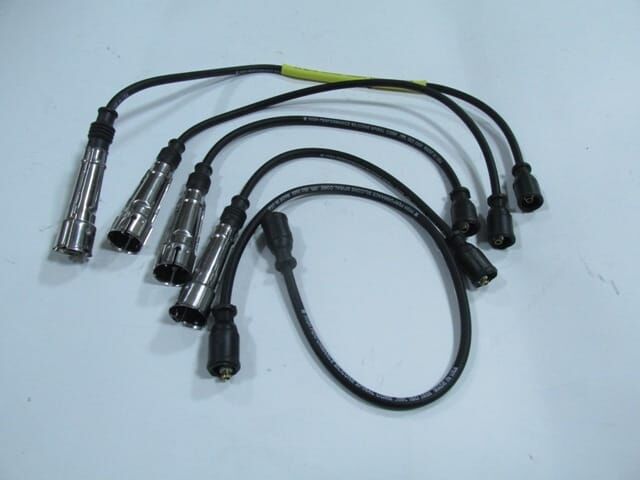 VOLKSWAGEN GOLF- 3- 92/98; BUJİ KABLOSU TAKIM (8V)(AAM-2E)1.8/2.0 cc (YOW JUNG)