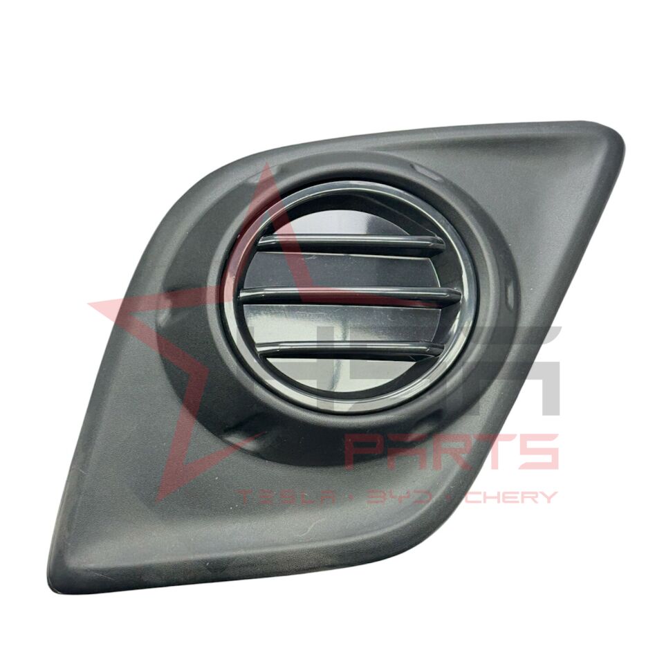2015-2017 Toyota Hilux Sağ Sis Lamba Kapağı (Sissiz) 52127-0K200