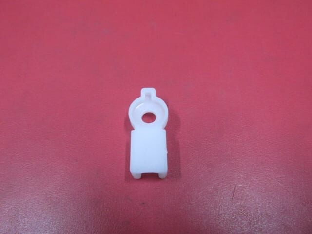 UNIVERSAL UNIVERSAL-; FAR KLİPSİ CARELLO TİPİ TÜM ARAÇLAR İÇİN