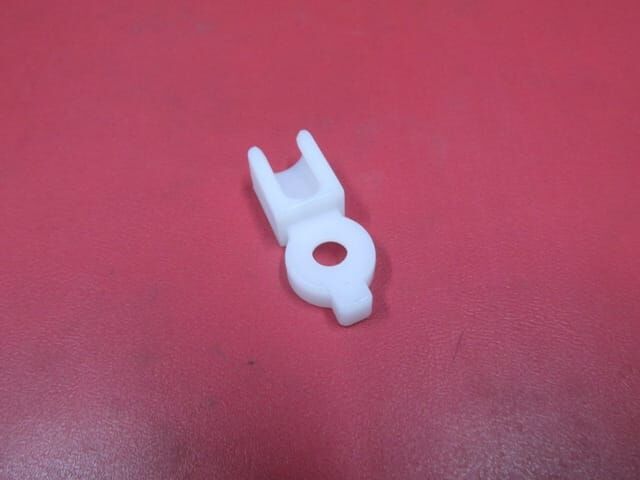 UNIVERSAL UNIVERSAL-; FAR KLİPSİ CARELLO TİPİ TÜM ARAÇLAR İÇİN