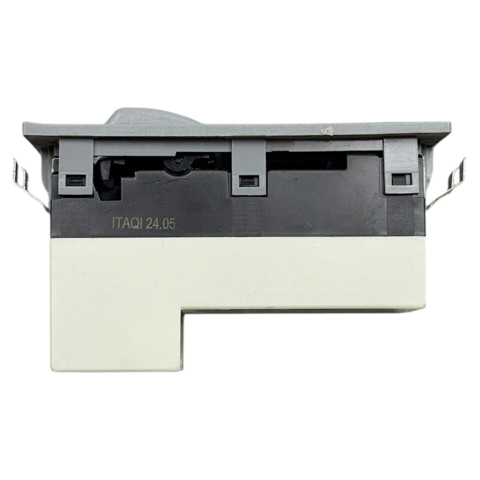 Mıtsubıshı Düğme Cam Açma Canter 635/539/659 06-10 Ön Sol (Çiftli/Merkezi Kilit Tip)