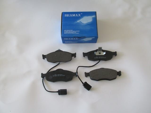 FORD MONDEO- 93/00; ÖN FREN BALATASI (2 KABLOLU) (DİSK) (155X58,7X18/15 6.4X58.7X18) (BRAMAX)