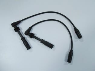 AUDI A6- 95/97; BUJİ KABLOSU TAKIM (20V)(ADR)1.8 cc (YOW JUNG)