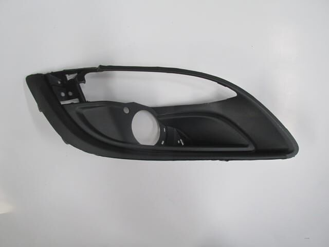 OPEL ASTRA- J- SD/HB- 12/20; SİS LAMBA KAPAĞI SAĞ SİS/SİNYAL/DELİKLİ/ÇITA DELİKSİZ