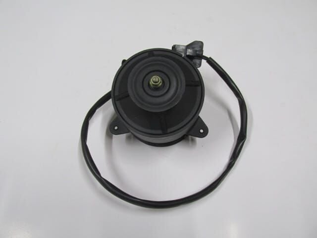 UNIVERSAL UNIVERSAL-; FAN MOTORU 3 BAĞLANTILI BÜYÜK TİP