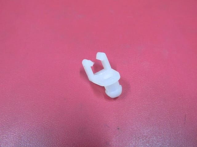 UNIVERSAL UNIVERSAL-; ÖN/ARKA KAPI DIŞ AÇMA KOLU KLİPSİ (SUZUKI)