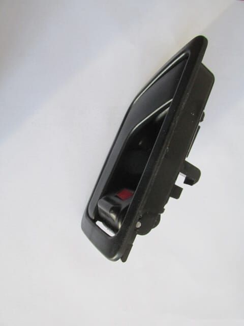 HYUNDAI GETZ- 03/05; ÖN KAPI İÇ AÇMA KOLU SAĞ SİYAH (ÇOCUK KİLİTLİ)