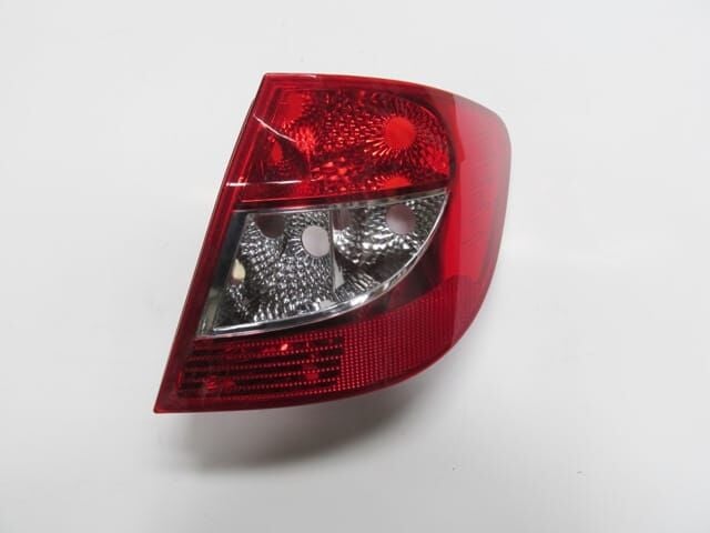 RENAULT SYMBOL- THALIA- SD- 09/12; STOP LAMBASI SAĞ KIRMIZI/BEYAZ DUYSUZ (MARS) (E MARKLI)