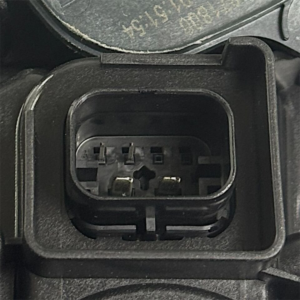 Bmw Far 520 G30 20-23 Sağ (Beyinler Üstünde)