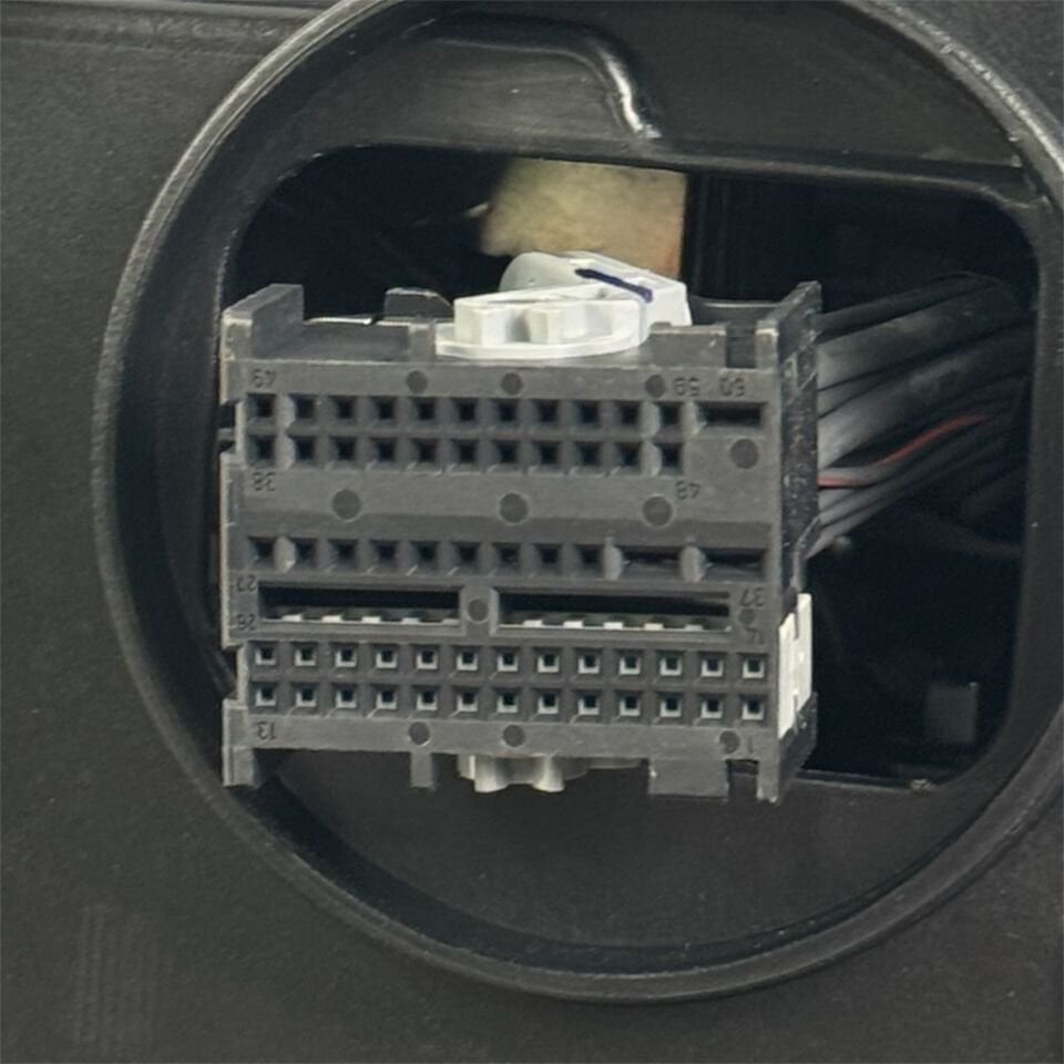 Bmw Far 520 G30 20-23 Sağ (Beyinler Üstünde)