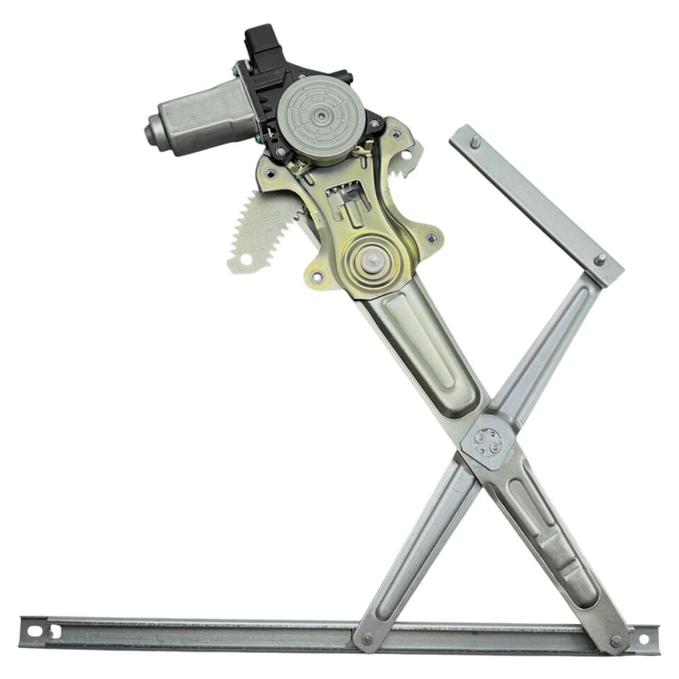 Isuzu Kriko Cam D-max 12-17 Ön Sol (Motorlu)