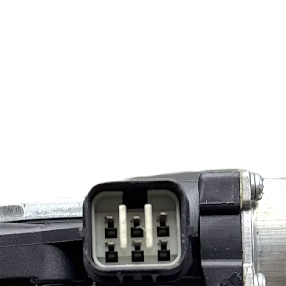 Isuzu Kriko Cam D-max 12-17 Ön Sol (Motorlu)