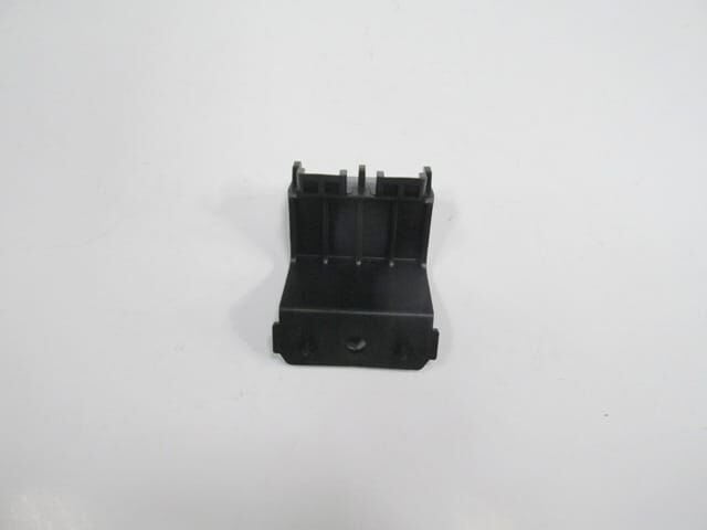 MAZDA 3- SD/HB- 10/11; ÖN TAMPON BRAKETİ SAĞ (YAN KULAĞA TAKILAN) (TYG)