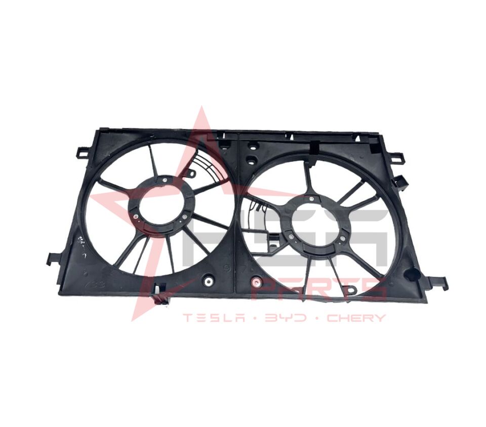 2016-2021 Toyota C-HR 1.8 Hybrid Fan Davlumbazı (Çiftli) 16363-0T190