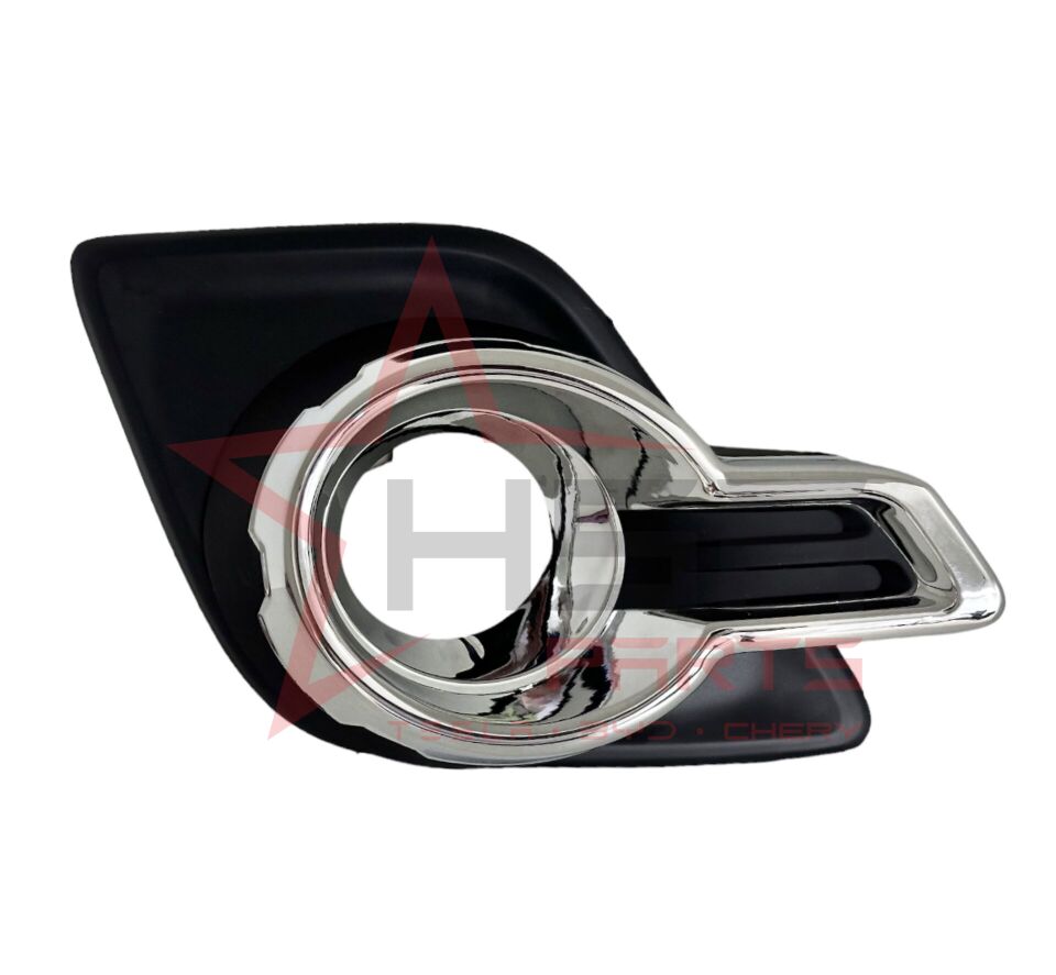 2015-2019 Toyota Hilux Sol Sis Lamba Kapağı (Sisli/Hi-Cruiser/Adventure/Nikelajlı) UNI-26444