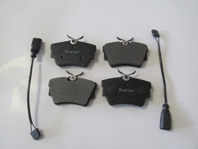 OPEL VIVARO- 04/08; ARKA FREN BALATASI (2 KABLOLU)(DİSK)(94,8x57,4x15) (BRAMAX)