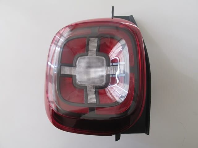 DACIA DUSTER- 18/21; STOP LAMBASI SOL KIRMIZI/BEYAZ (MARS)