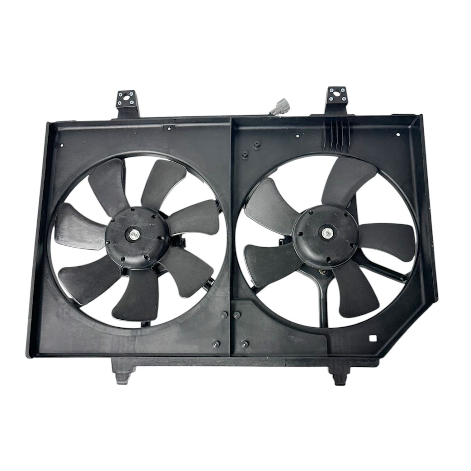 Nissan X-trail Fan Motoru ( Komple ) 01-06