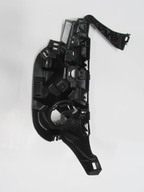 BMW X3- F25- 11/13; ÖN TAMPON BRAKETİ İÇ SAĞ (FAR ALTINA TAKILAN)(PLASTİK) (TW)