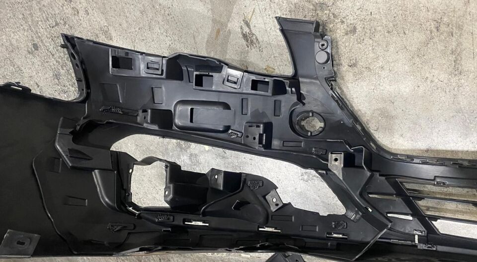 (YENİ ÜRÜN!!!)PEUGEOT 508- 14/17; SİS LAMBASI BAĞLANTI BRAKETİ SOL (KÖŞE İÇ BAĞLANTI BRAKETİ)(TW)