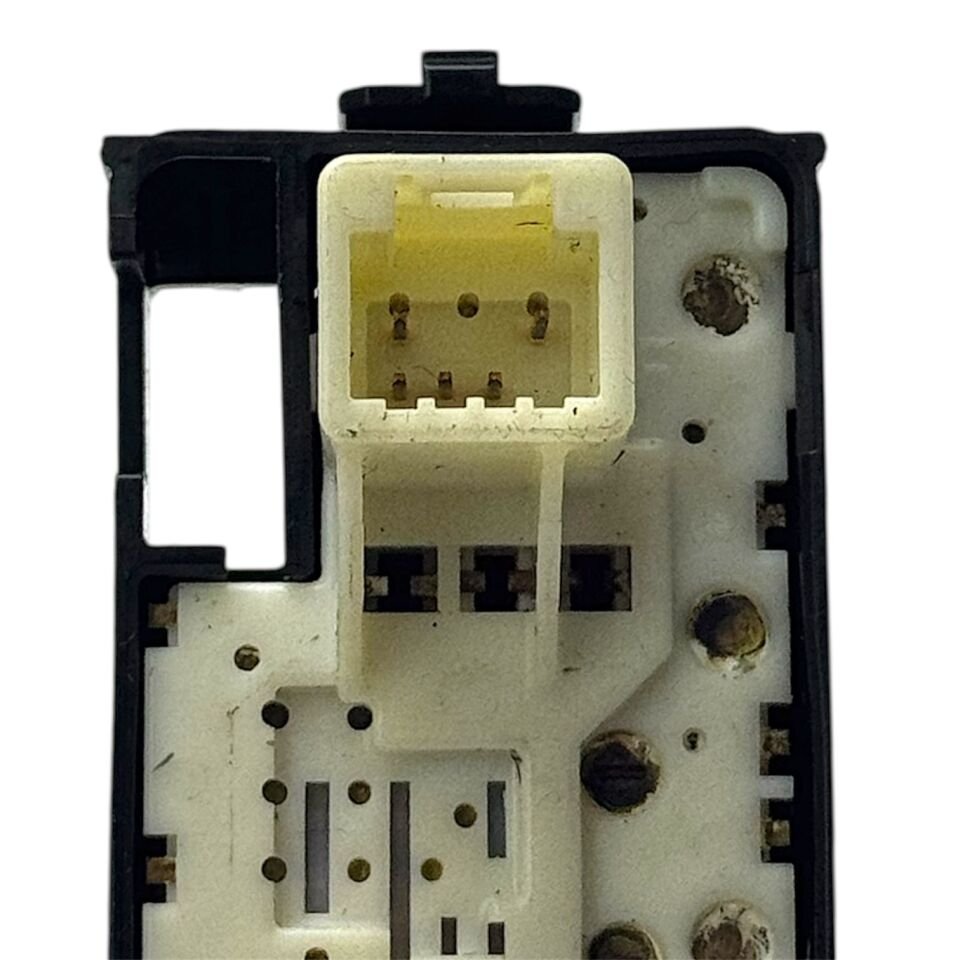 Toyota Düğme Cam Açma Corolla 14-18/Auris 10-12 Ön Sağ/Arka Sol/Sağ