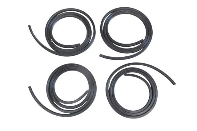 FIAT UNO- 93/01; ÖN/ARKA KAPI TOZ LASTİĞİ TAKIM (4 PARÇA) (KAPI FİTİLİ)