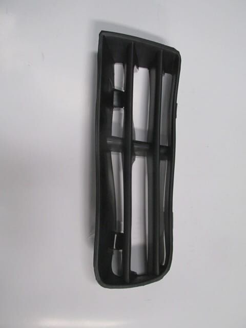 VOLKSWAGEN GOLF- 4- 98/04; SİS LAMBA KAPAĞI SAĞ SİYAH (TW)