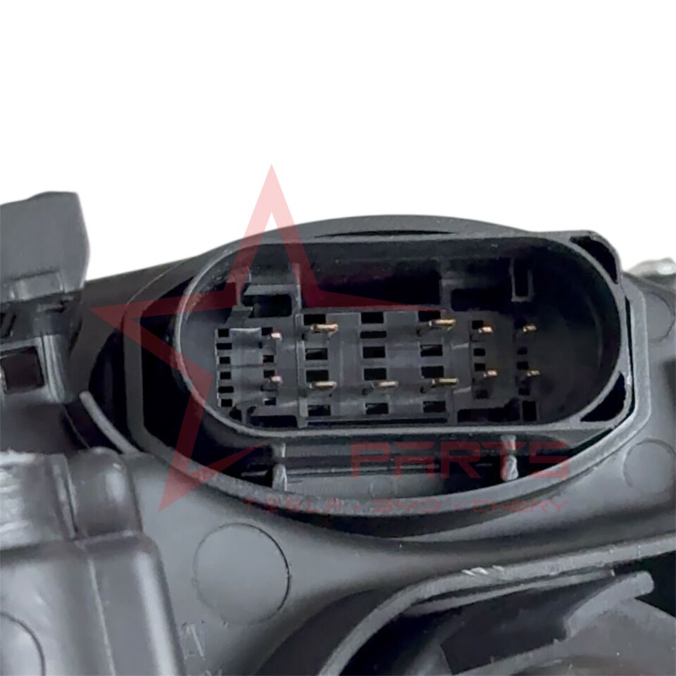Audi A4 Sol Far (Xenon/Beyinler Üstünde) 2012-2015 (8K0941043)