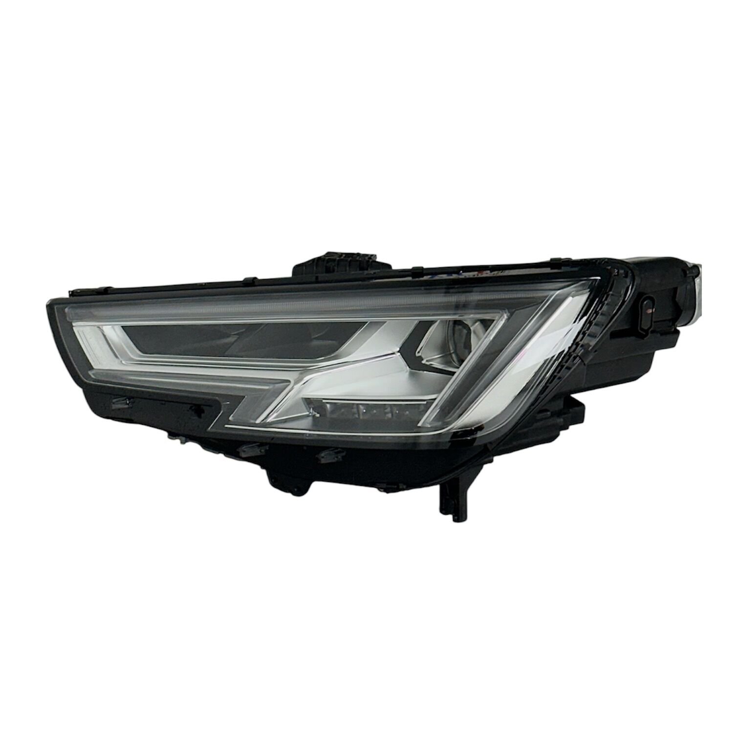 Audı Far A4 16-19 Sol (Kare Mercek/Beyinler Üstünde)