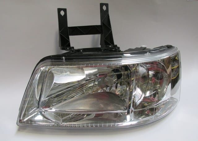 VOLKSWAGEN TRANSPORTER- T5- 04/06; FAR LAMBASI SOL ELEKTRİKLİ/MOTORLU/BRAKETLİ (AYFAR) (E MARKLI)