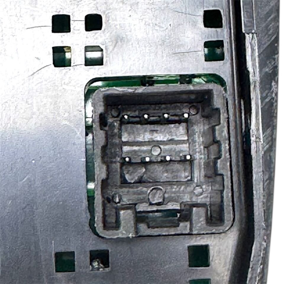 Hyundaı Düğme Cam Açma Elantra 01-05 Ön Sol
