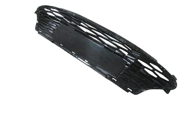 HYUNDAI I10- 20/25; ÖN TAMPON PANJURU ÜST PARLAK SİYAH (ÇEKİ DEMİR KAPAKLI)